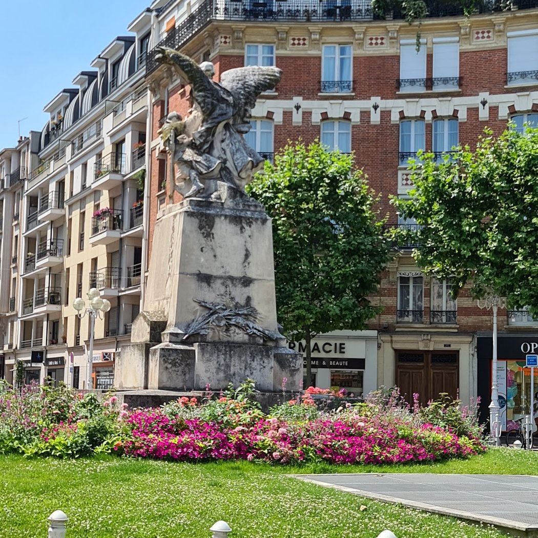 Montrouge War Memorial 2
